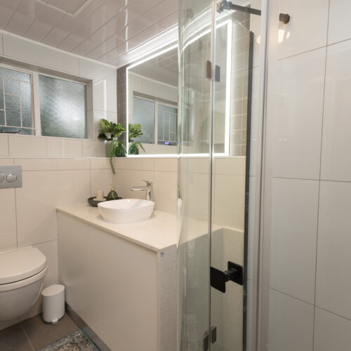 1st Bathroom 2 Unit 18