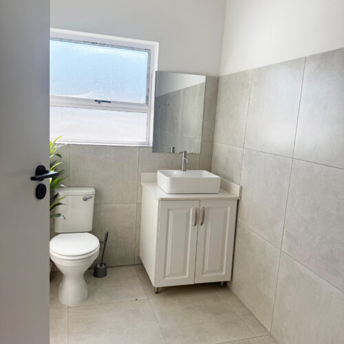bathroom-vanity